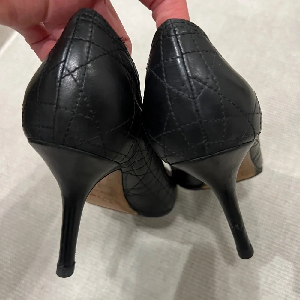 Dior Quilted Pump - Picture 9 of 12